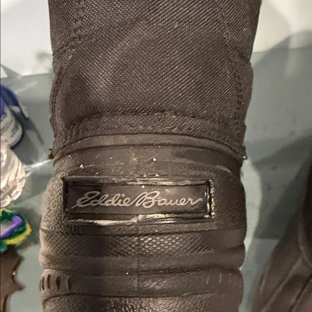Eddie Bauer Black Insulated Boots - Picture 5 of 6